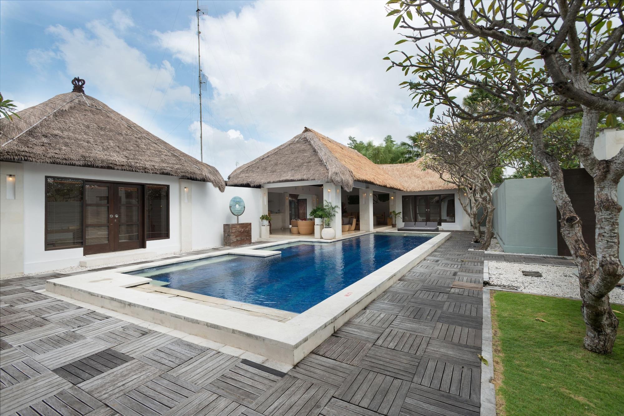 Bvilla Spa Seminyak Esterno foto